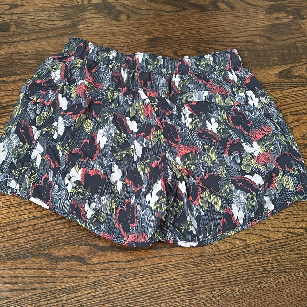 Free People‎ Movement In The Wild Printed Shorts small - Picture 3 of 4
